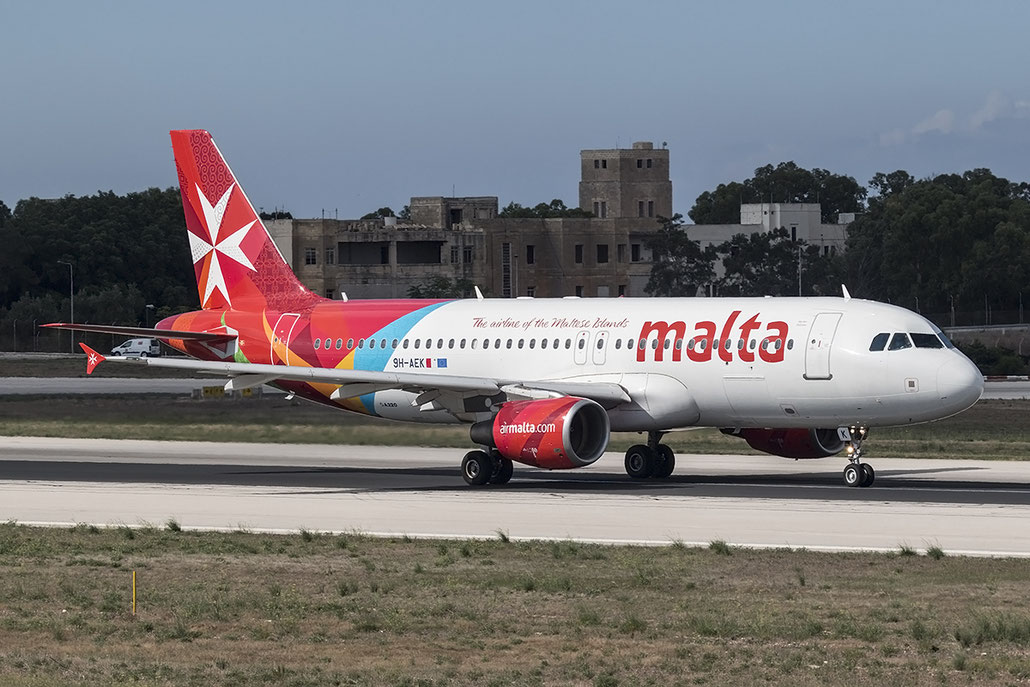 9H-AEK A320-214 2291 Air Malta @ Malta Airport 08.2015 © Piti Spotter Club Verona