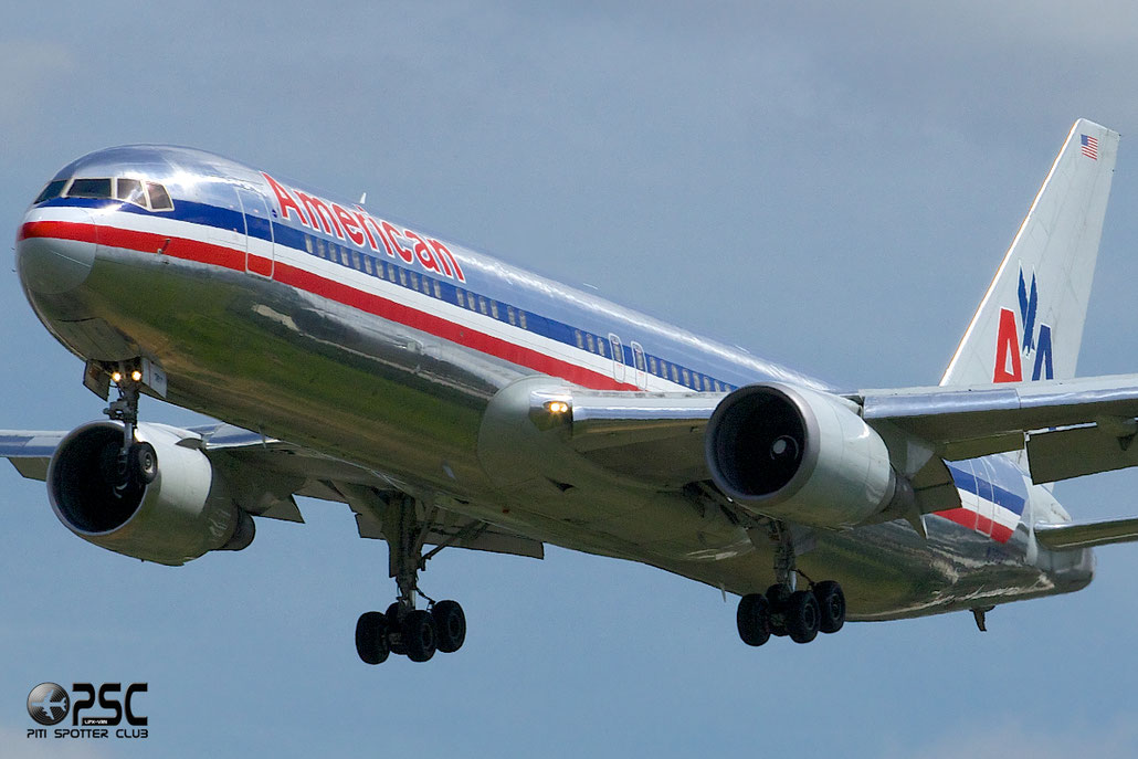 N39367 B767-323ER 25194/394 American Airlines @ London Heathrow Airport 12.06.2014 © Piti Spotter Club Verona