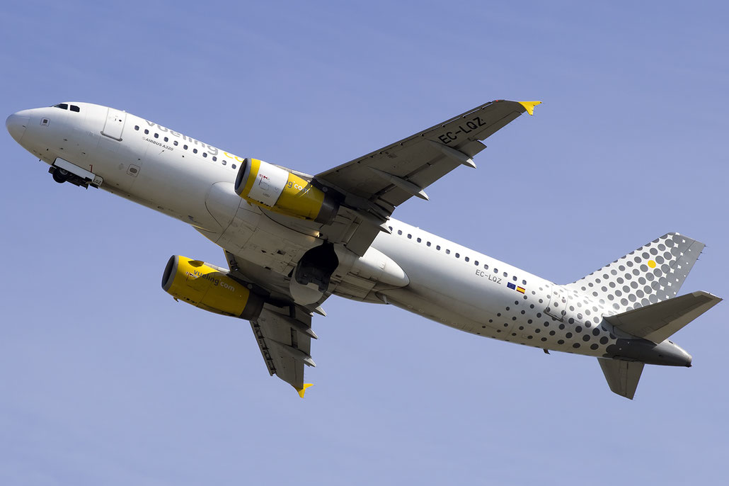 EC-LQZ A320-232 1933 Vueling Airlines @ Venezia Airport 17.04.2016 © Piti Spotter Club Verona