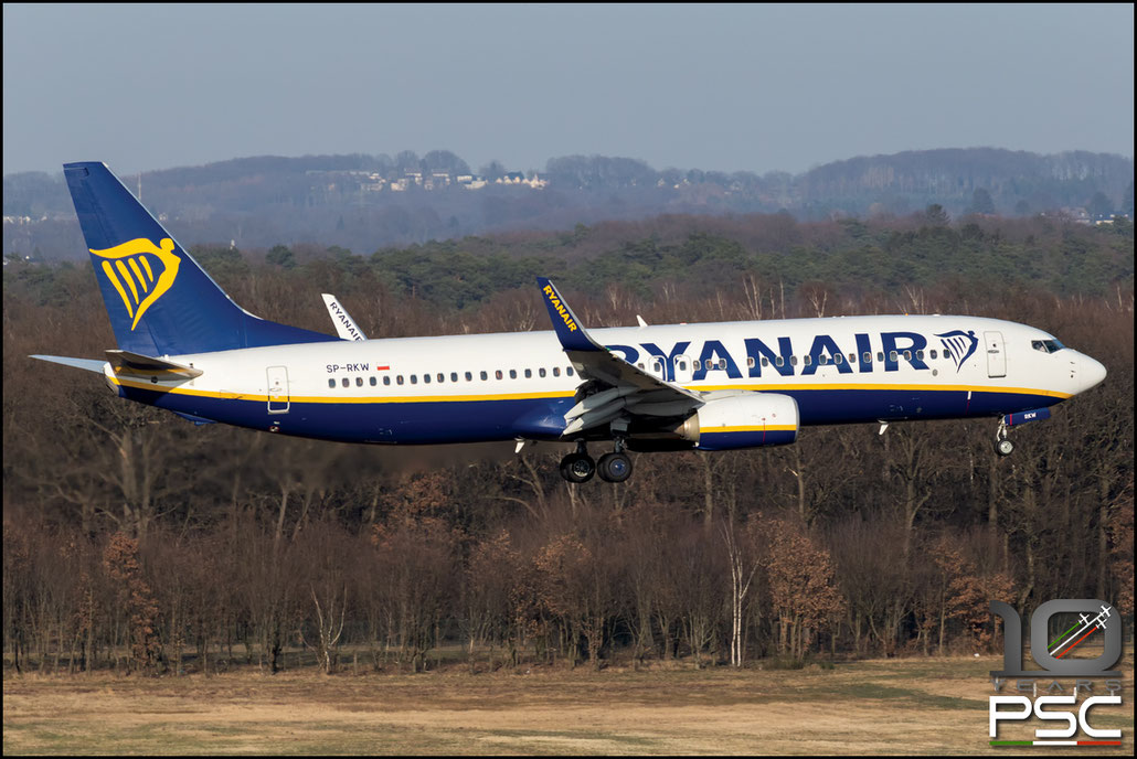 SP-RKW  B737-800  44807/6673  Ryanair Sun @ Colonia - Koeln Airport © 02 2022 Piti Spotter Club Verona