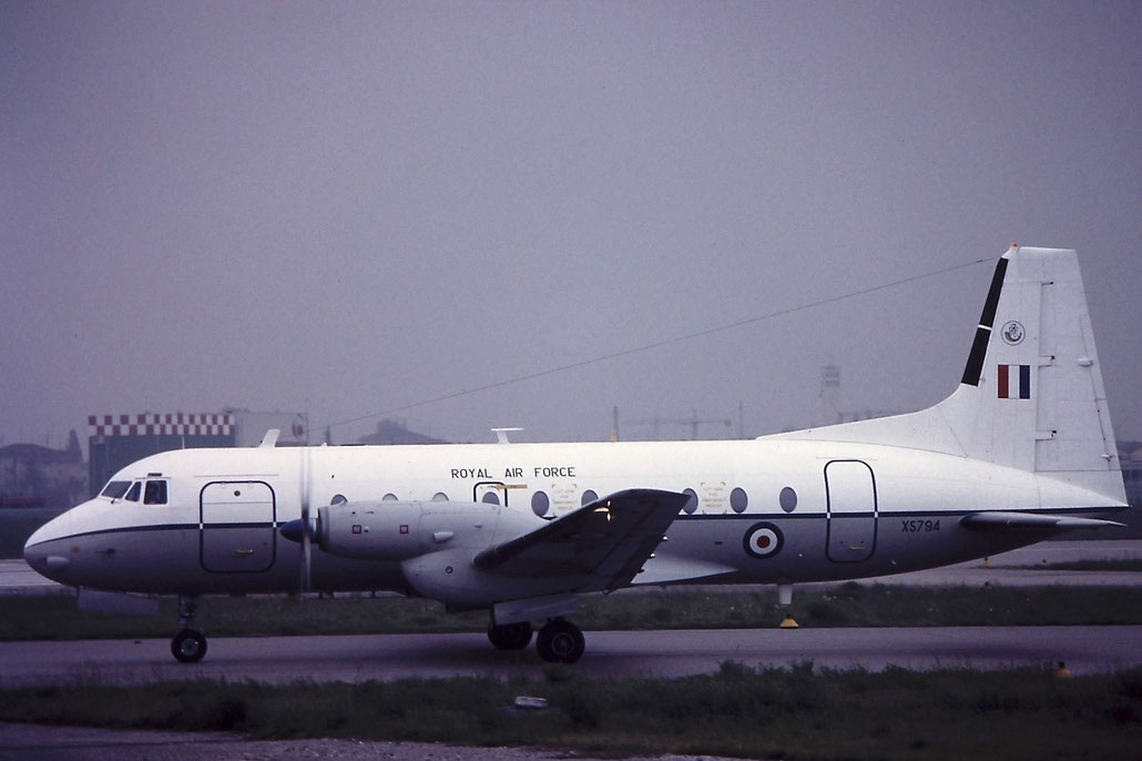 XS794   Andover CC2  1566 @ Aeroporto di Verona   © Piti Spotter Club Verona