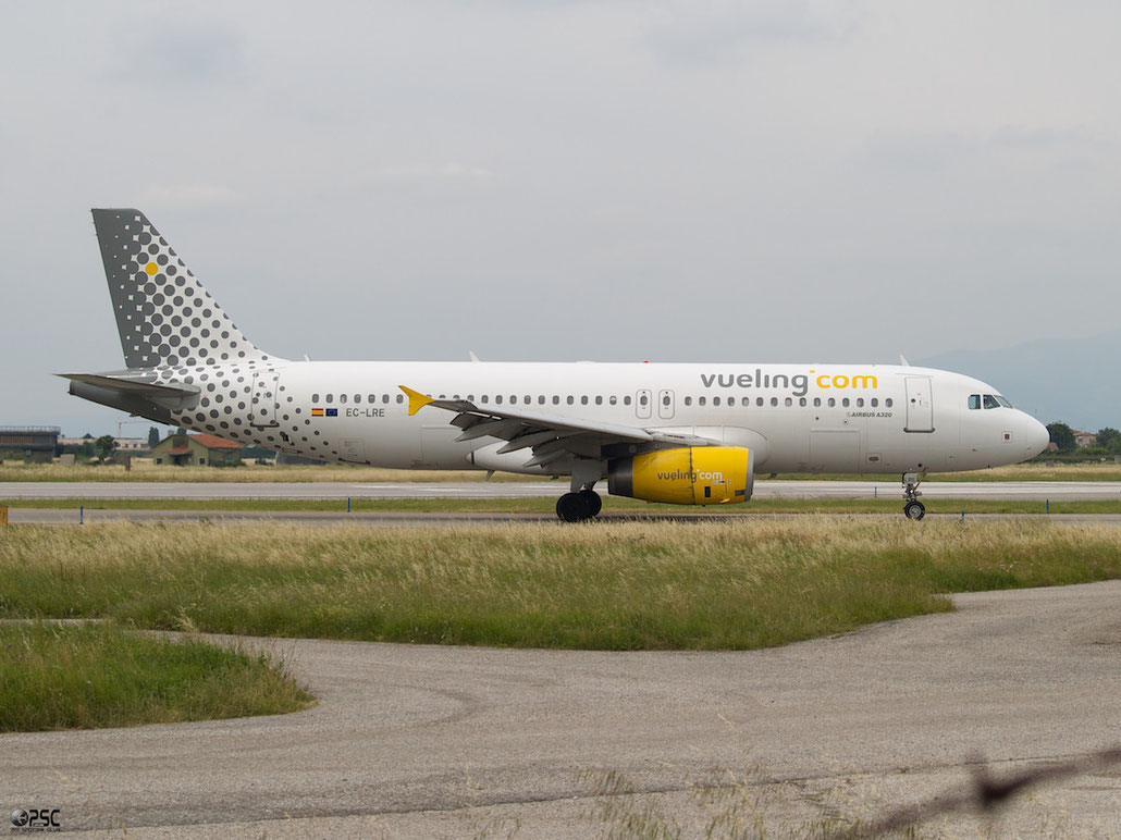 Airbus A320 - MSN 1914 - EC-LRE  @ Aeroporto di Verona © Piti Spotter Club Verona