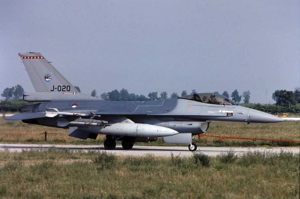 J-020   F-16AM  6D-176  312sq @ Aeroporto di Verona   © Piti Spotter Club Verona
