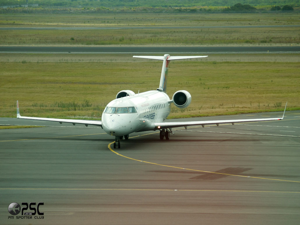 ZS-NMC CRJ200ER 7225 SA Express @ Cape Town Airport 22.03.2014 © Piti Spotter Club Verona