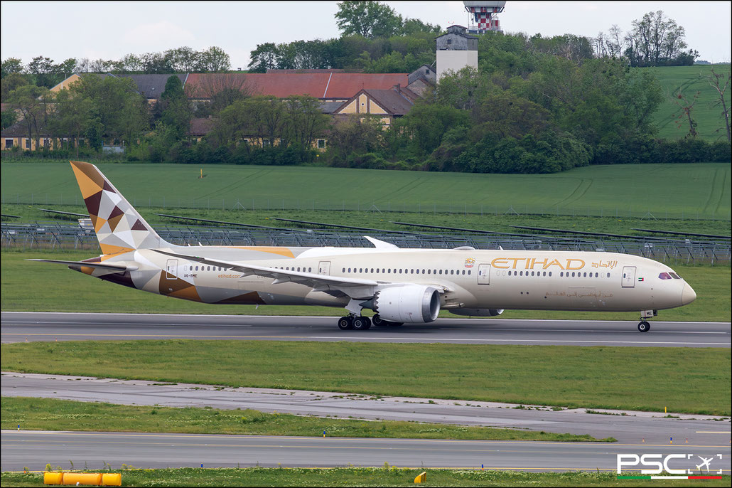 A6-BME Boeing 787-10 Dreamliner 60759 789 GEnx-1B  Etihad Airways 2018 @ Vienna Airport 04 2024 © Piti Spotter Club Verona