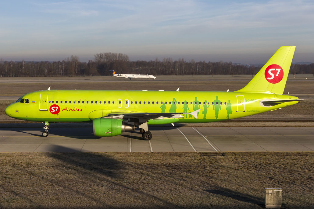 VQ-BDE A320-214 3866 S7 Airlines @ Munich Airport 28.12.2015 © Piti Spotter Club Verona