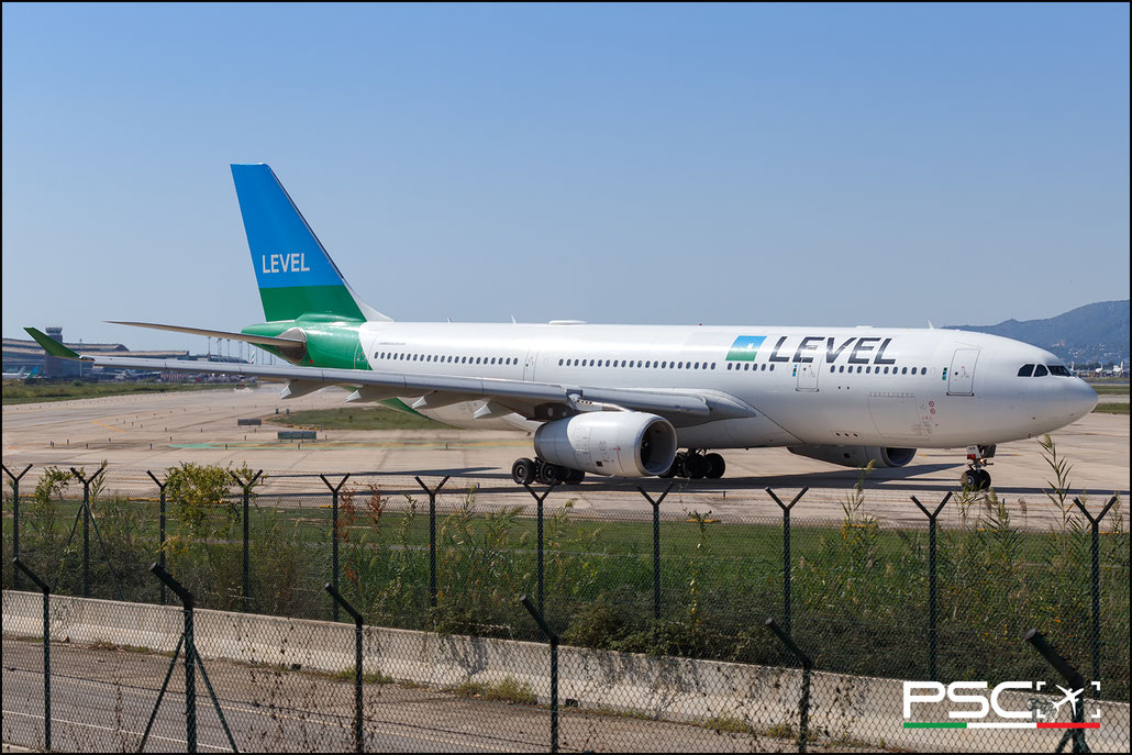 EC-ODB Airbus A330-243 1293  Trent 772B-60  Iberia>LEVEL 2012 @ Barcellona BCN 09 2025 © Piti Spotter Club Verona