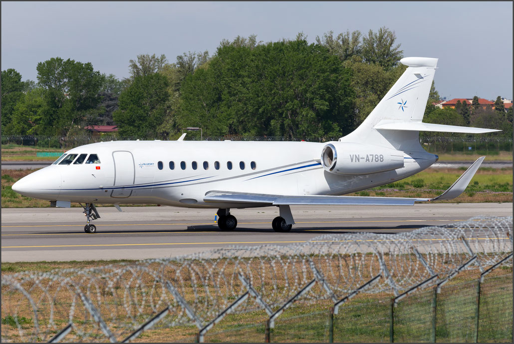 VN-A788 Falcon 2000LXS 302 @ Milano Linate 04.2023 © Piti Spotter Club Verona