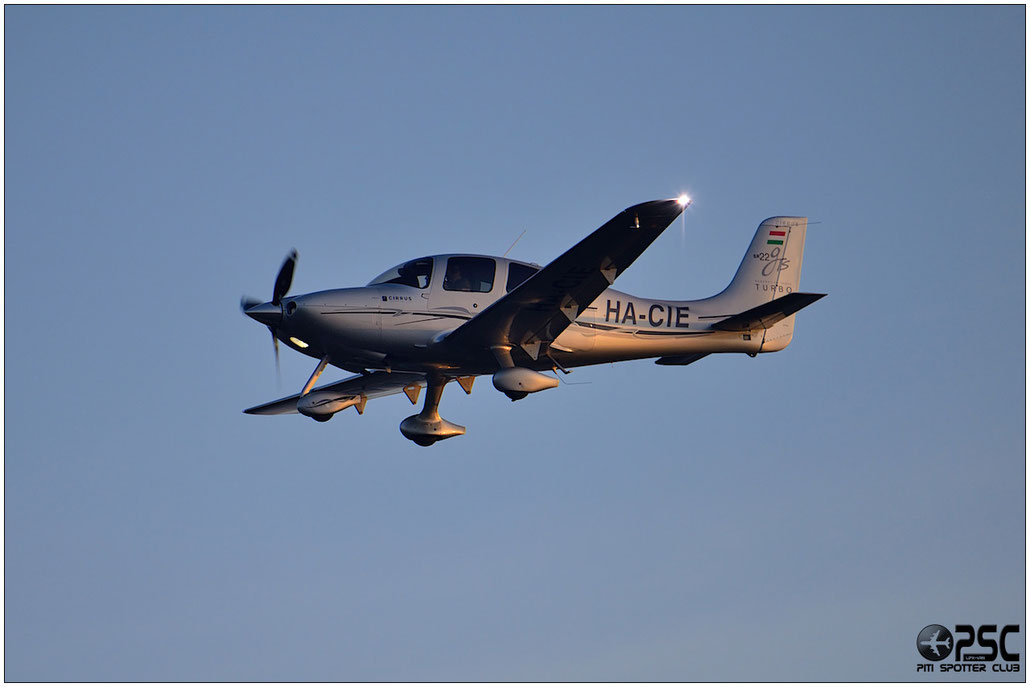 HA-CIE - Cirrus SR22-GTS - Private @ Aeroporto di Verona © Piti Spotter Club Verona