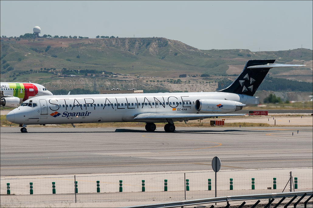 EC-KHA MD-87 49611/1522 Spanair @ Madrid Airport 2013 © Piti Spotter Club Verona