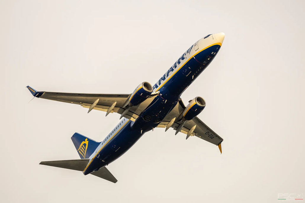 EI-EGA Boeing 737-8AS 38490 3096 cfm56-7B24  Ryanair 2009 @ Verona Villafranca 02 2026 © Piti Spotter Club Verona