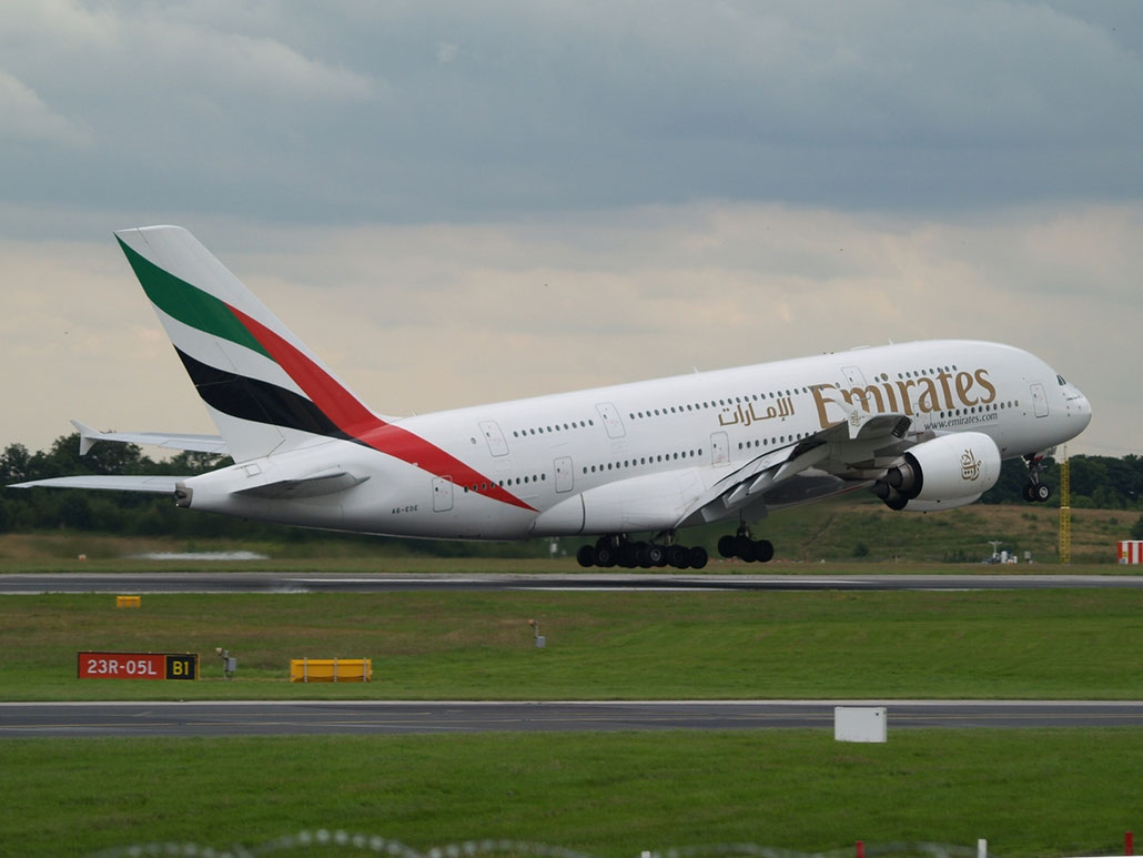 A6-EDE A380-861 17 Emirates @ Manchester Airport 20.07.2012 © Piti Spotter Club Verona