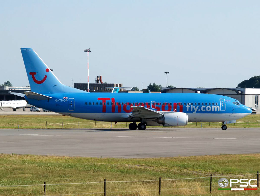 G-THOP B737-3U3 28740/3003 Thomsonfly @ Aeroporto di Verona 07.07.2007  © Piti Spotter Club Verona
