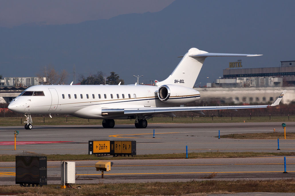9H-BGL Global Express XRS 9348 Comlux Aviation