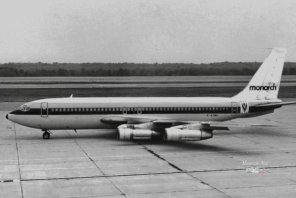 G-AZNX Boeing 720-051B 18383 230 JT3D-3B  Monarch Airlines 1961  © collezione Maurizio Noè p.g.c. - Piti Spotter Club Verona
