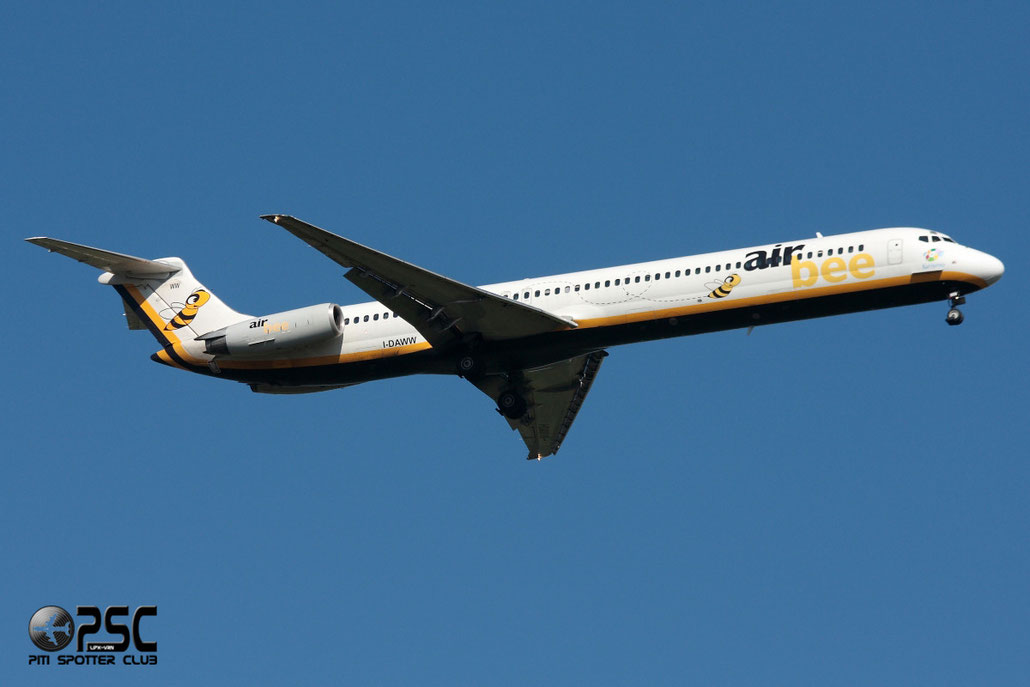 I-DAWW MD-82 49212/1233 Air Bee
