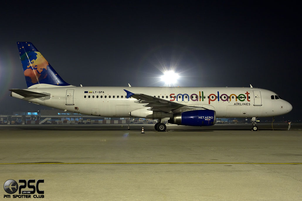 LY-SPA A320-232 1715 Small Planet Airlines @ Milano Malpensa Airport 13.12.2014 © Piti Spotter Club Verona