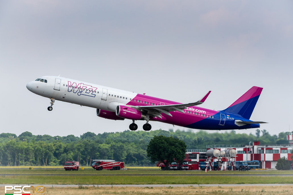 HA-LTC  A321-231  8295  Wizz Air  @ Milano Malpensa © 2022 Piti Spotter Club Verona
