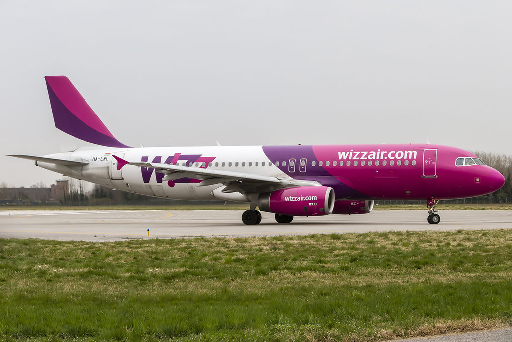 HA-LWL A320-232 4736 Wizz Air @ Treviso Airport 21.03.2015 © Piti Spotter Club Verona