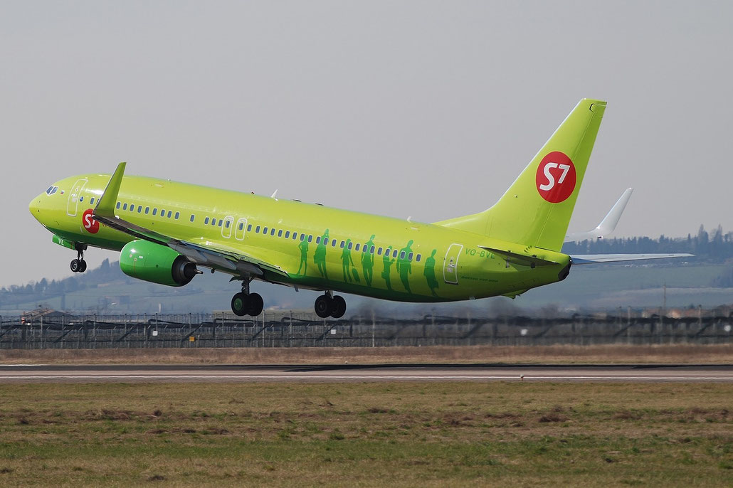 VQ-BVL B737-8GJ 41399/5055 S7 Airlines @ Aeroporto di Verona © Piti Spotter Club Verona