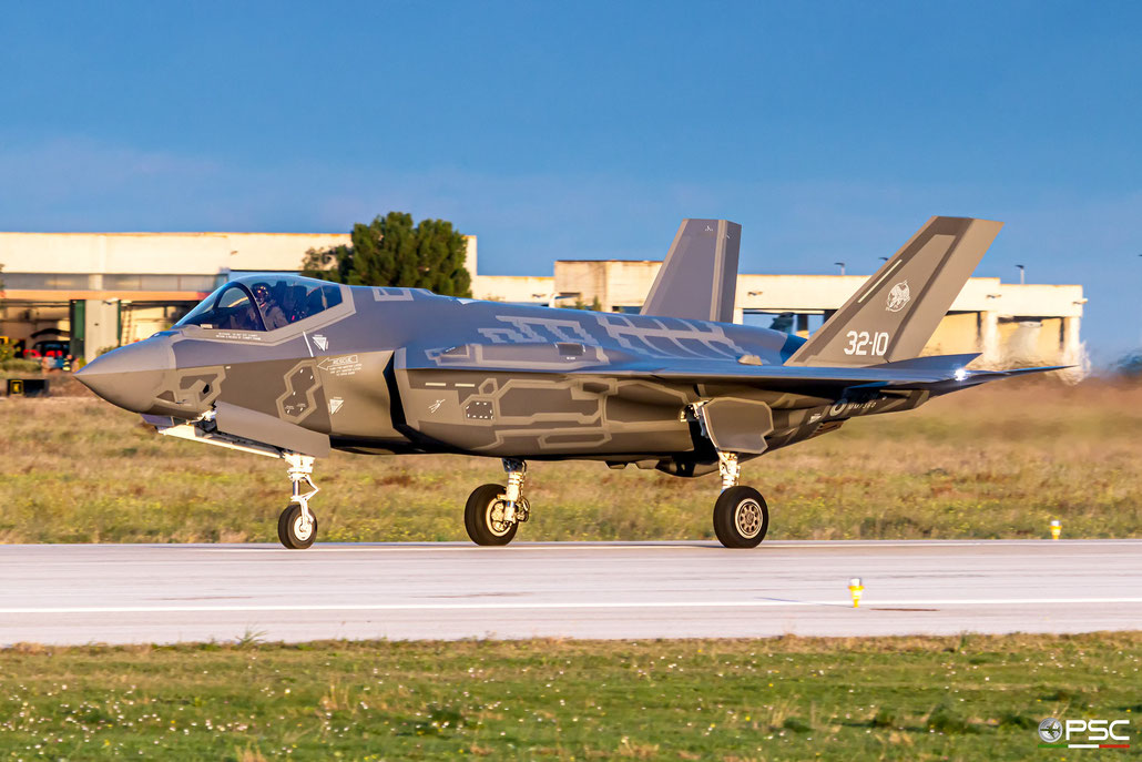 AL-9: F-35A MM7359, 32-09 ©  Piti Spotter Club Verona