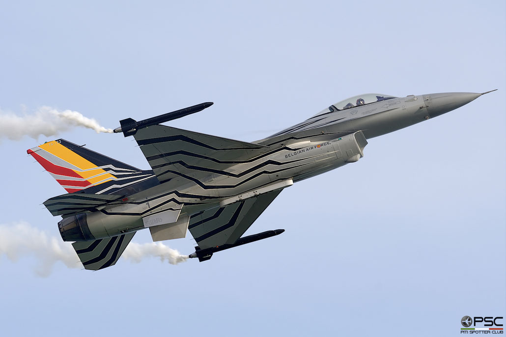 FA123   F-16AM  6H-123  10w © Piti Spotter Club Verona 