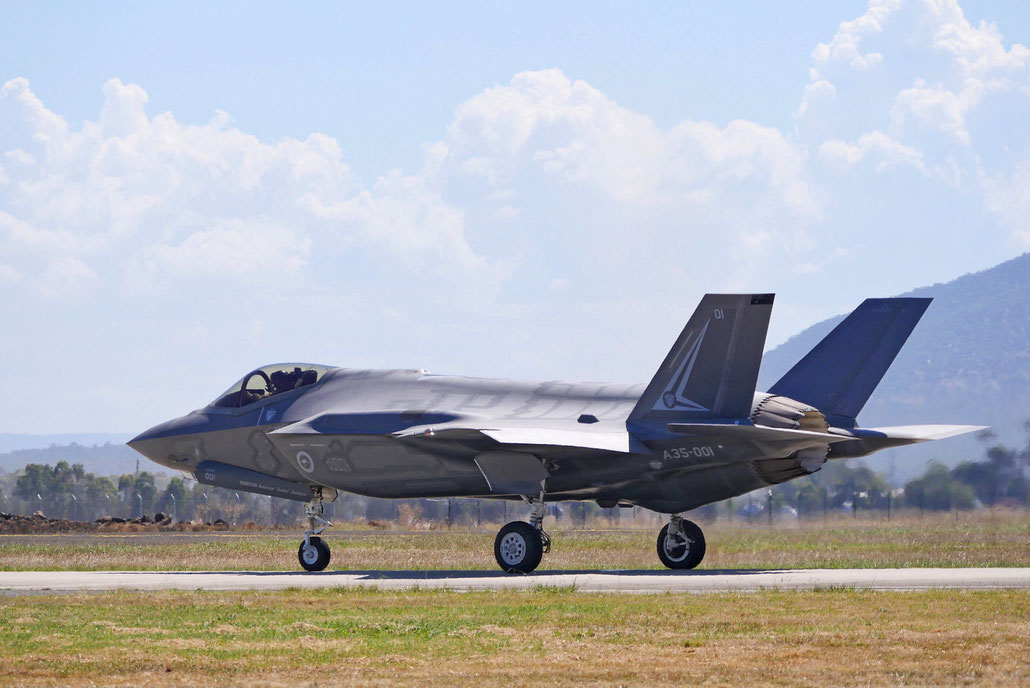 A35-001   F-35A  AU-01  2OCU © Piti Spotter Club Verona 