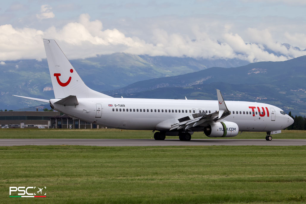 G-TUKR Boeing 737-8K5 37260 3688 cfm56-7B27  TUI Airways (SMBC Aviation Capital) 2011 @ Aeroporto di Verona 05 2024 © Piti Spotter Club Verona