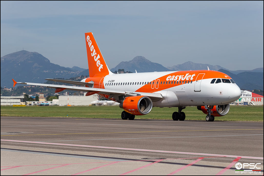 G-EZBY A319-111 3176 easyJet @ Bergamo 09 2023 © Piti Spotter Club Verona