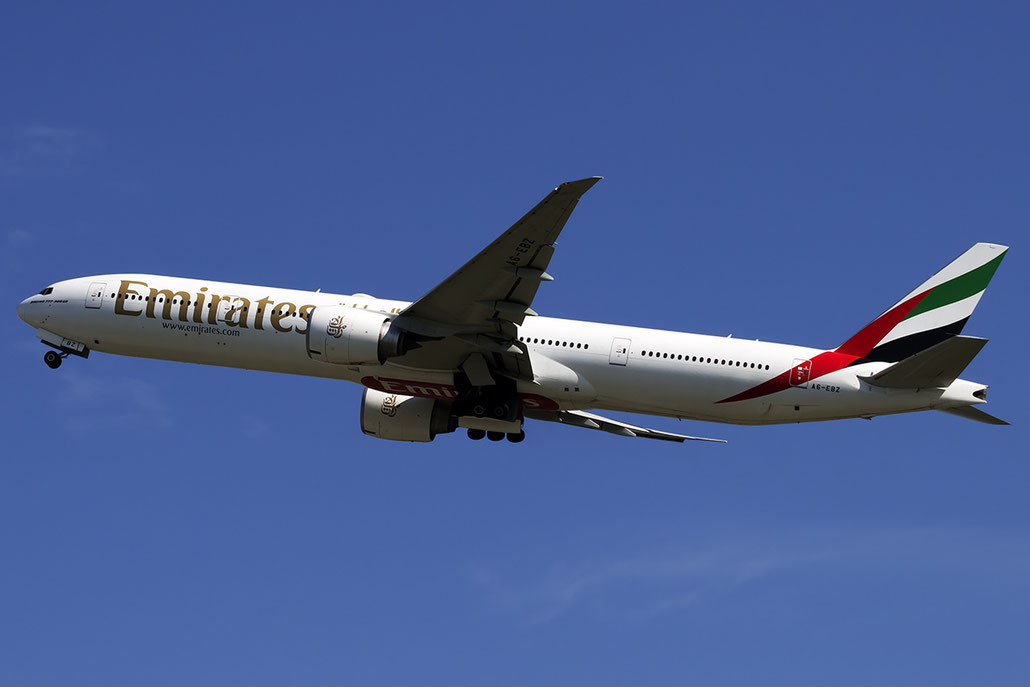 A6-EBZ B777-31HER 32713/628 Emirates @ Venezia Airport 22.08.2015 © Piti Spotter Club Verona