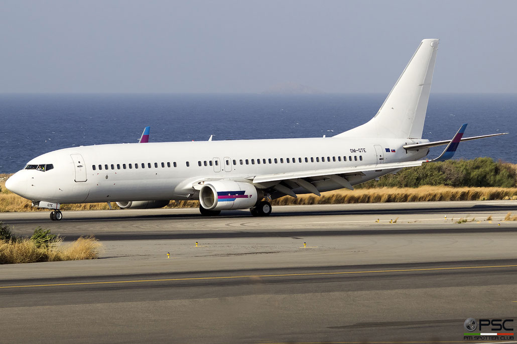 OM-GTE  B737-8AS  29925/588  Go2Sky  @ Heraklion 2019 © Piti Spotter Club Verona 