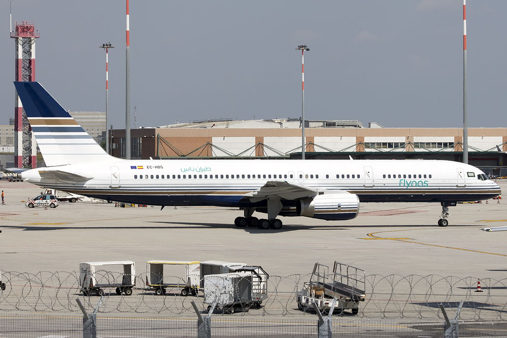 EC-HDS B757-256 26252/900 Privilege Style @ Venezia Airport22.08.2015 © Piti Spotter Club Verona