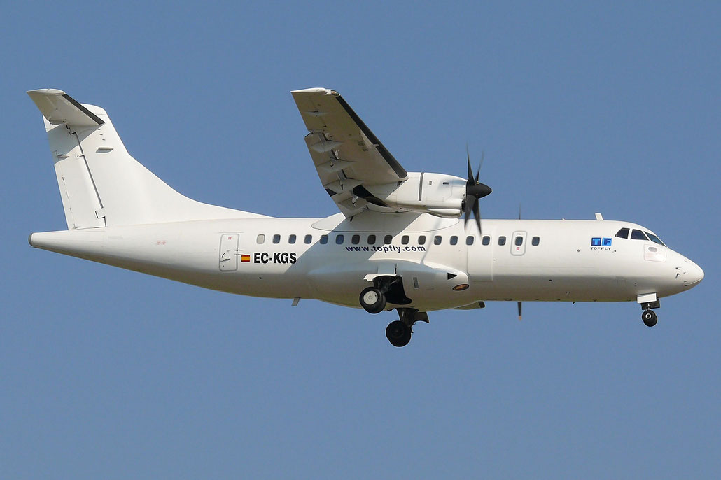 EC-KGS ATR42-300 080 Top Fly @ Aeroporto di Verona © Piti Spotter Club Verona
