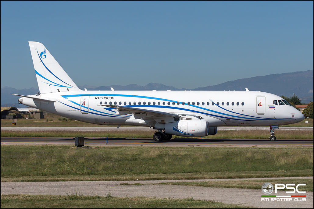 95058 RRJ-95LR RA-89030 Gazpromavia @ Aeroporto di Verona 28.09.2018  © Piti Spotter Club Verona