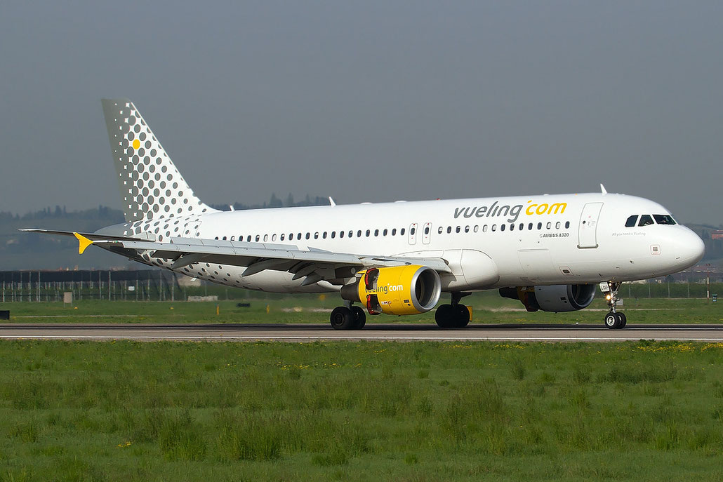 EC-LOP A320-214 4937 Vueling Airlines