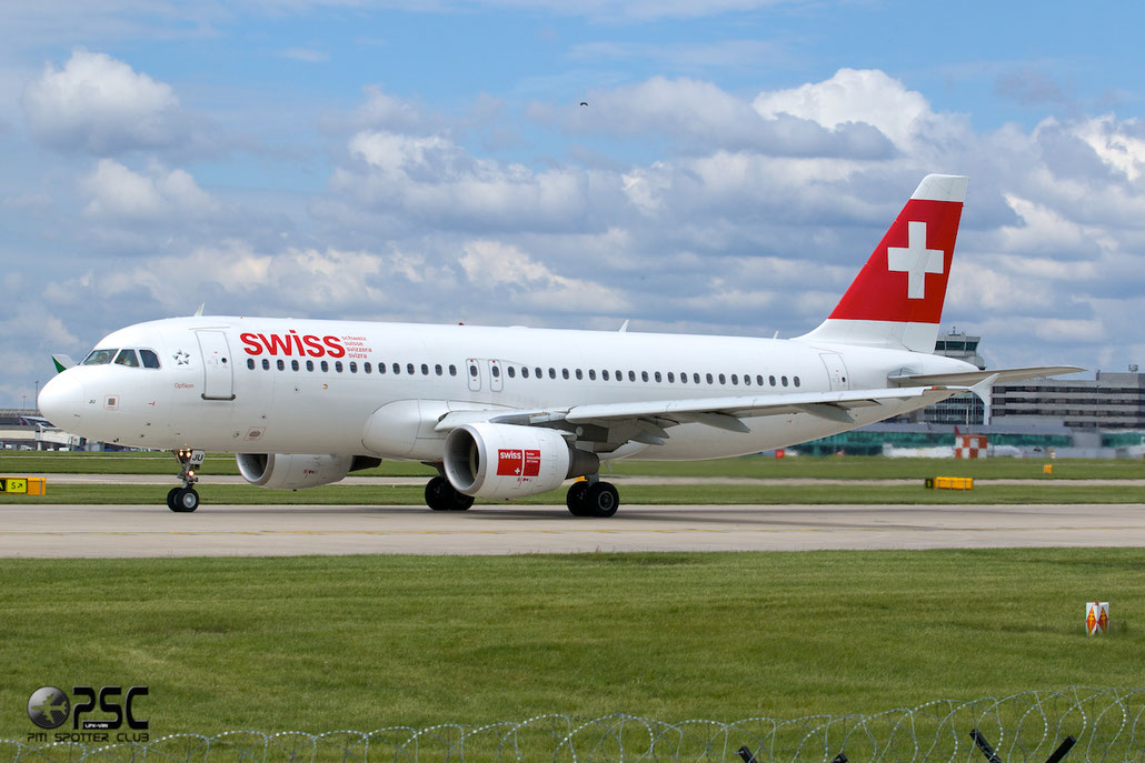 HB-IJU A320-214 1951 Swiss International Air Lines @ Manchester Airport 13.05.2014 © Piti Spotter Club Verona