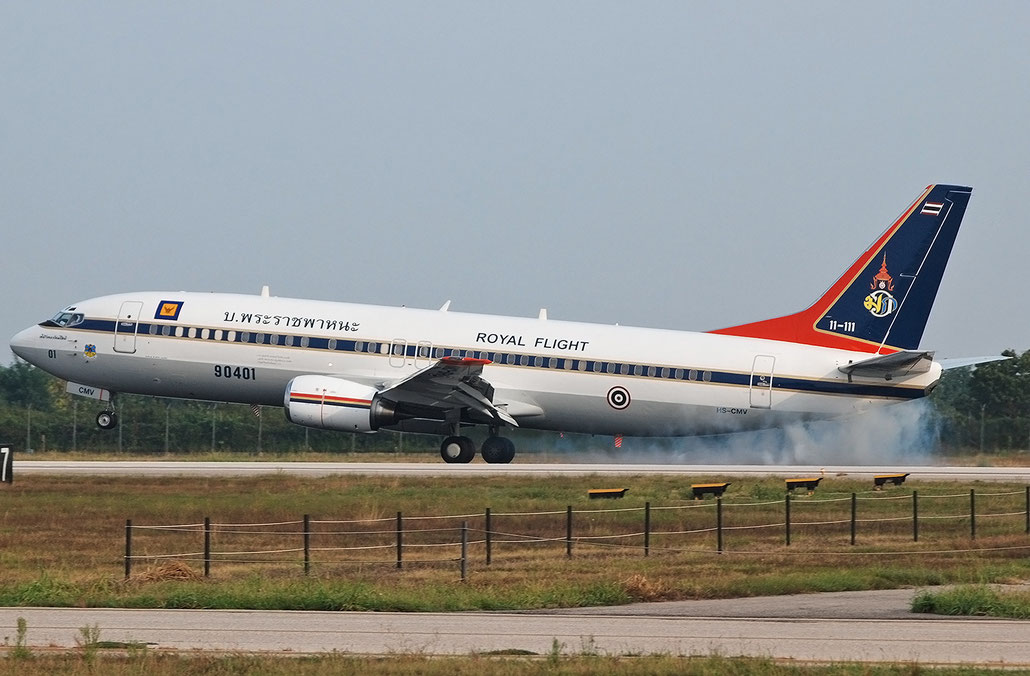 HS-CMV   B737-4Z6  27906  Deachochai 3  Royal Thai Air Force  © Piti Spotter Club Verona