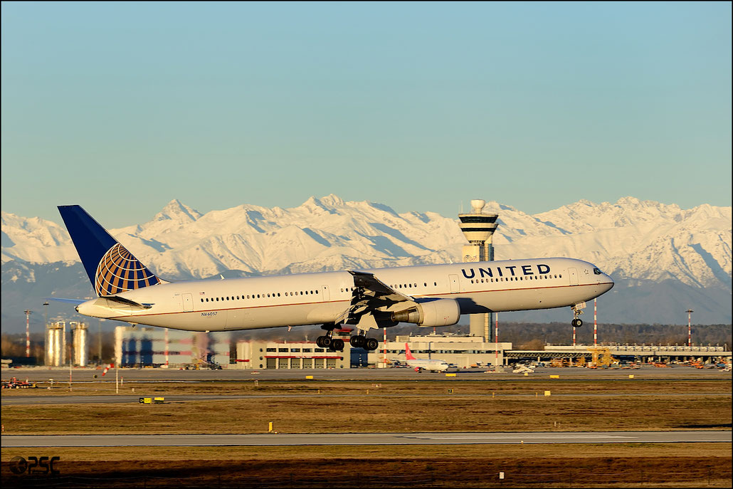N66057 B767-424ER 29452/859 United Airlines @ Milano Malpensa Airport 25.01.2014 © Piti Spotter Club Verona