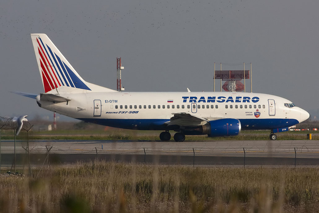 EI-DTW B737-5Y0 25188/2238 Transaero Airlines @ Venezia Airport 08.11.2012 © Piti Spotter Club Verona