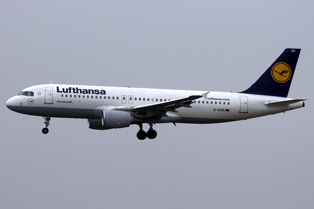 D-AIZN A320-214 5425 Lufthansa @ Venice Airport 06.02.2015  © Piti Spotter Club Verona