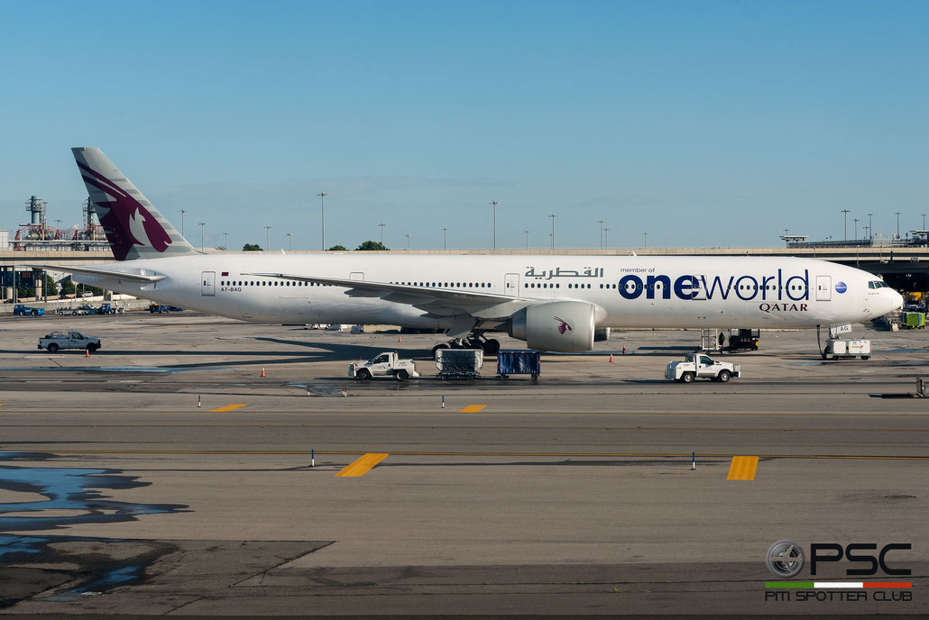 A7-BAG Boeing 777-3DZER 36014 819 GE90-115B لعطوريه Qatar Airways 2009 @ Boston 06 2016 © Piti Spotter Club Verona