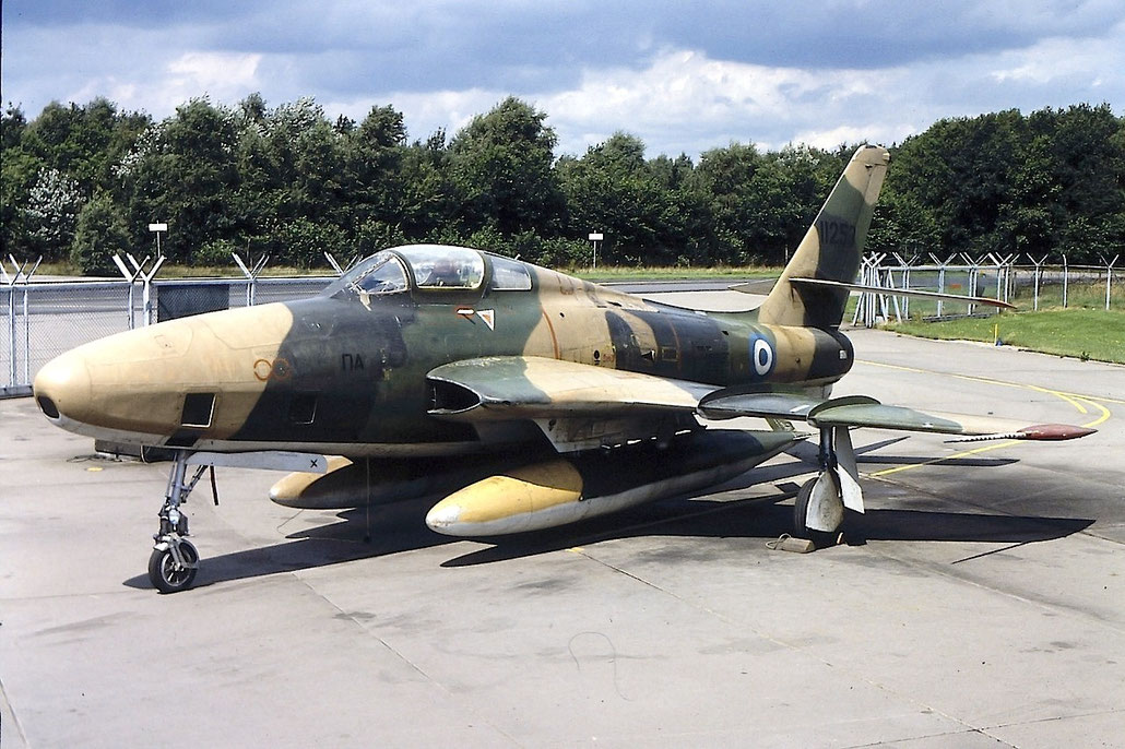 111253  RF-84F-16-RE (51-11253)