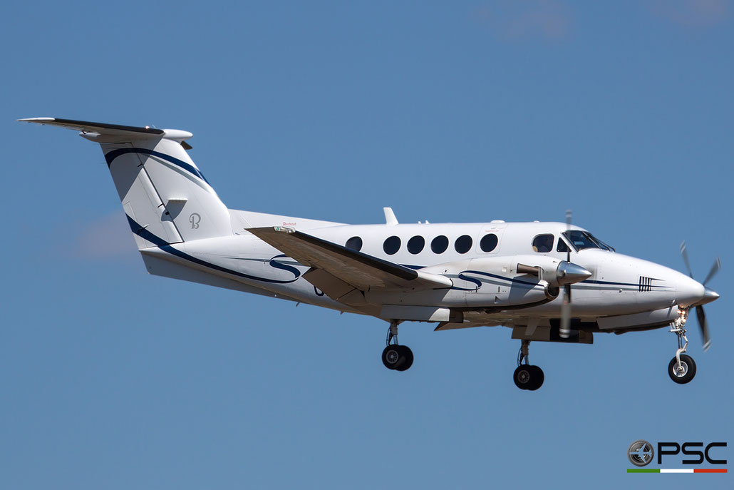 OK-UNO Beech B200 BB-1905 Air Prague s.r.o. @ Bologna Airport 16.09.2015 © Piti Spotter Club Verona