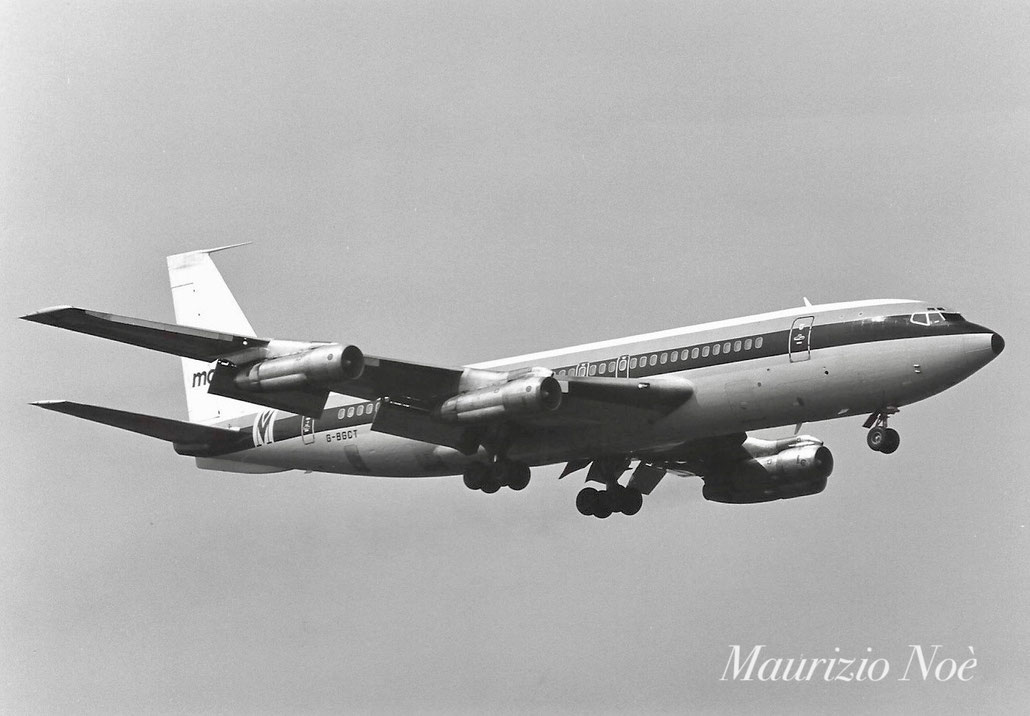 G-BGCT Boeing 707-123B 18054 140 JT3D-1 Monarch Airlines  1960  © collezione Maurizio Noè p.g.c. - Piti Spotter Club Verona