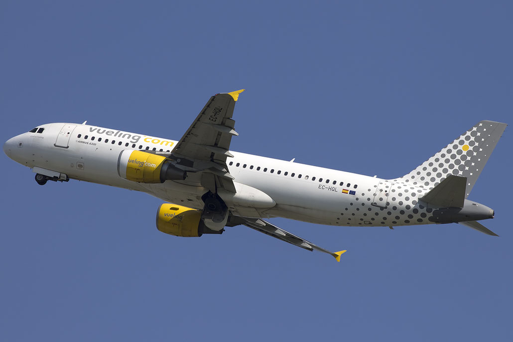 EC-HQL A320-214 1461 Vueling Airlines @ Venezia Airport 22.08.2015 © Piti Spotter Club Verona