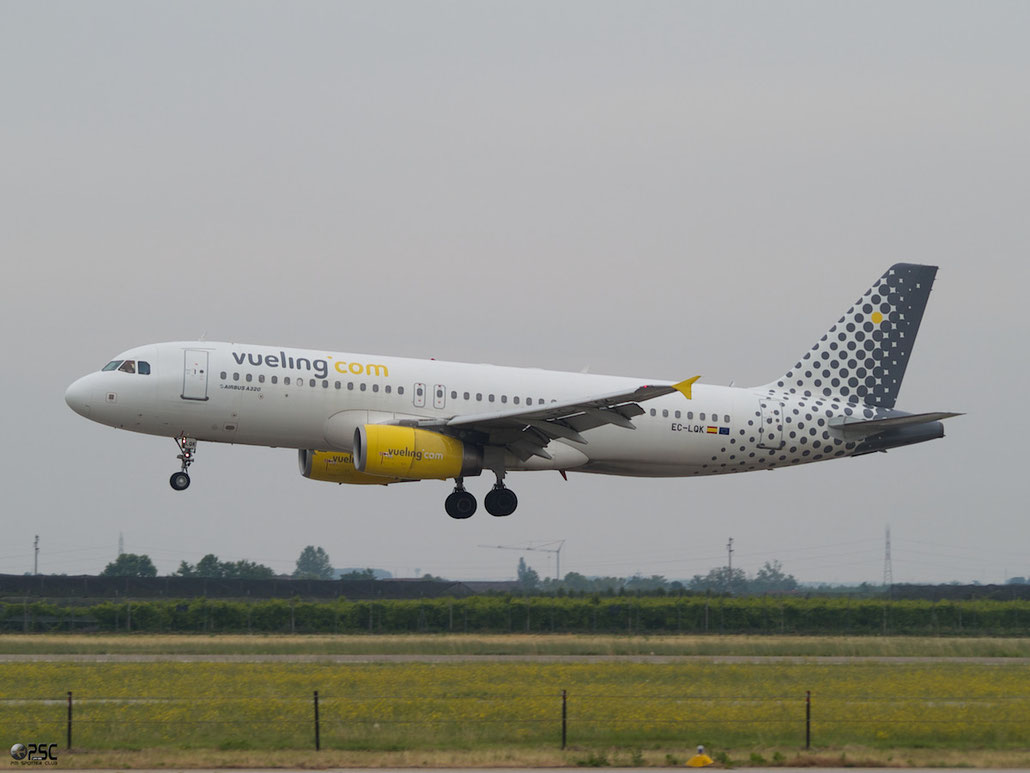 Airbus A320 - MSN 2589 - EC-LQK  @ Aeroporto di Verona © Piti Spotter Club Verona