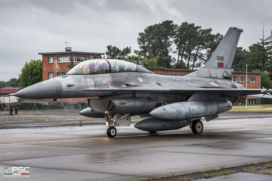 15120   F-16BM  AB-03  Esq201/301   © Piti Spotter Club Verona 