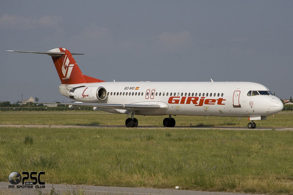 EC-IVO Fokker 100 11452 GirJet - Gestion Aerea Ejecutiva