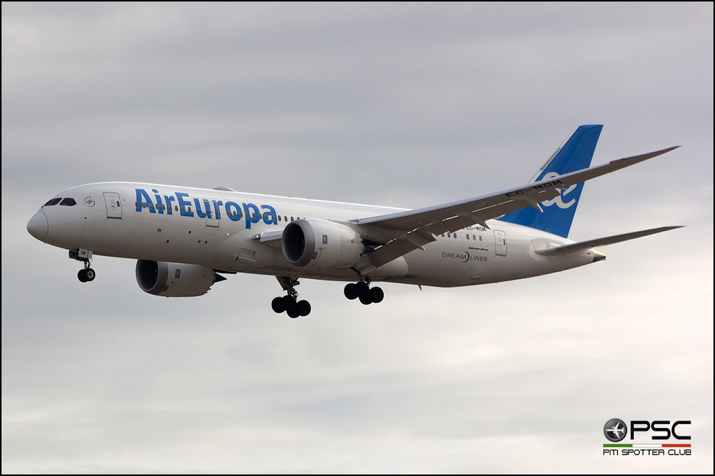 EC-MOM B787-8 36419/557 Air Europa @ Madrid Airport 23.11.2017 © Piti Spotter Club Verona