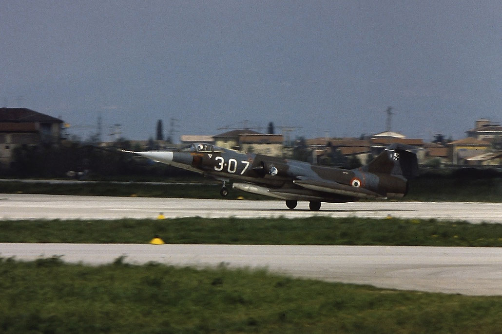 Gli F-104 del Terzo Stormo: 3-07 -  @ Aeroporto di Verona   © Piti Spotter Club Verona